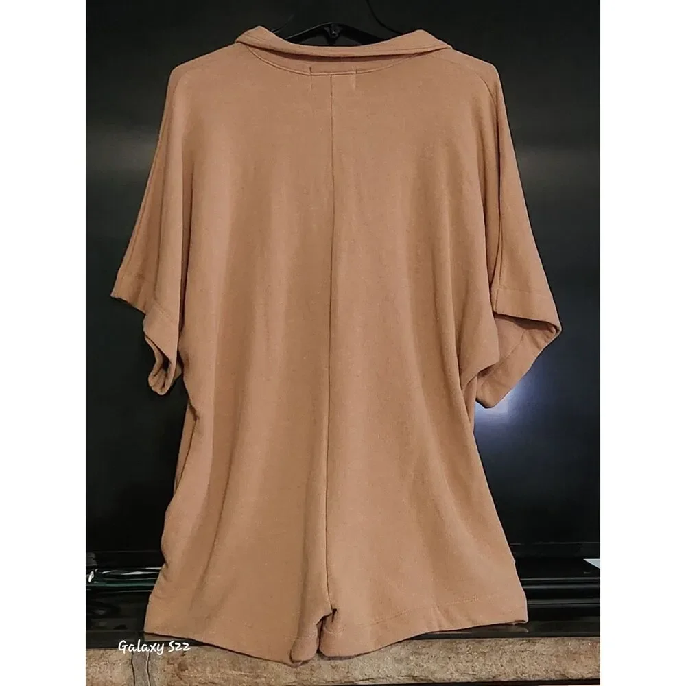 Bucketlist women's short sleeve tan romper size medium - Picture 4 of 6